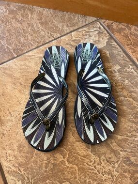 Tory Burch Navy, light blue & White Graphic Flip Flops